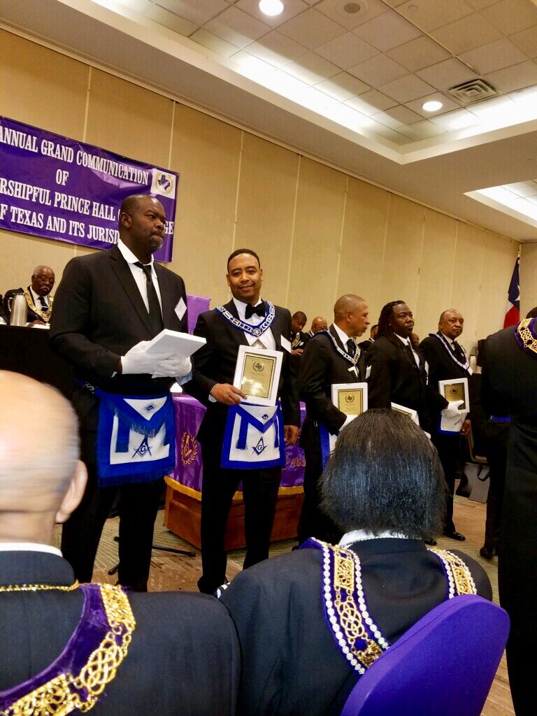 WM Hoston accepting Lodge of the Year 2017-2018